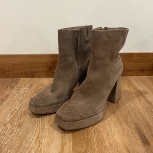 Dolce Vita suede booties